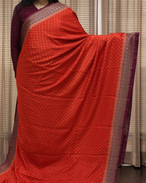 Small Floral Buttas 2D Pure Crepe Chiffon Banaras Saree - Image 20