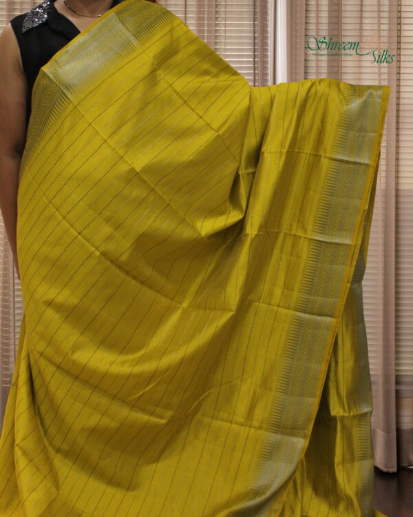Black Zari Woven Horizontal Lines with Temple Border Fancy Saree - Image 5