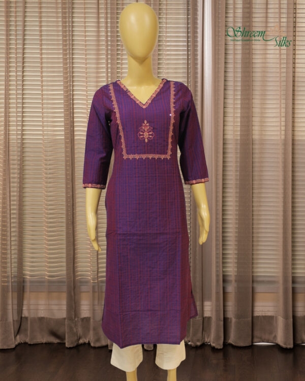 Purple with Thread Embroidery Kurta - Image 2