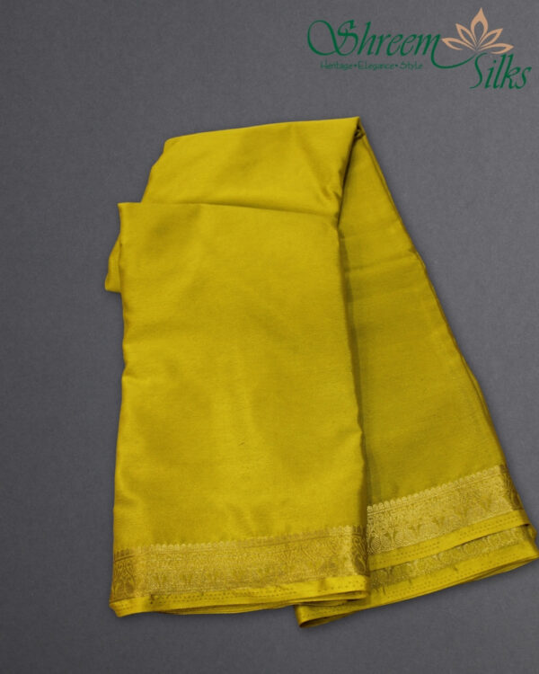2 Inches Border Semi Mysore Crepe Saree-D1 - Image 2