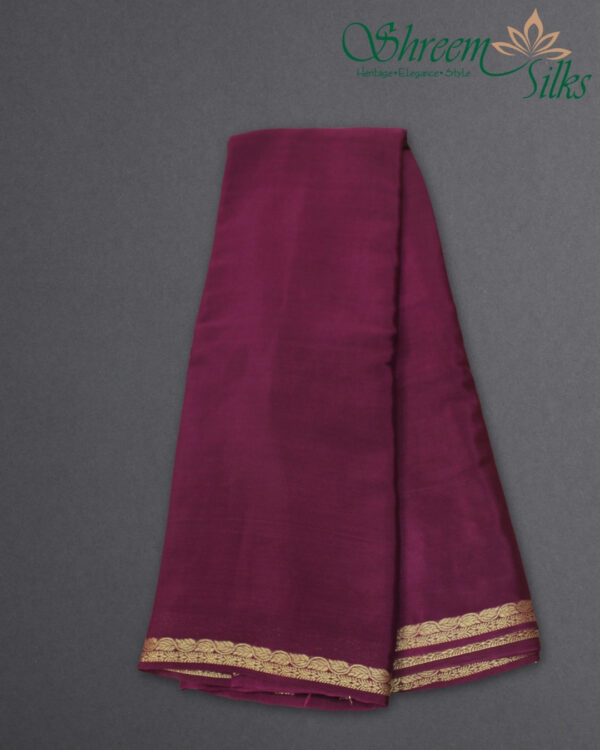 Zari Woven Leaf Border Crepe Saree - Image 3
