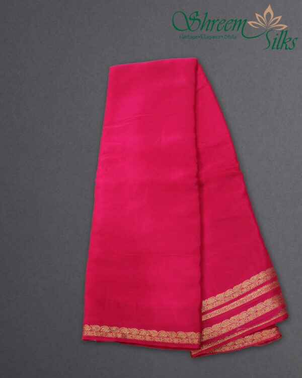 Zari Woven Leaf Border Crepe Saree - Image 5