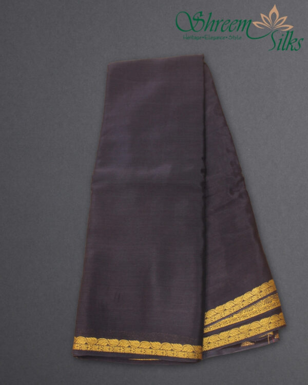 Zari Woven Leaf Border Crepe Saree - Image 9