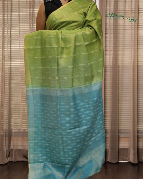 Thread Woven Vertical Lines Linen Tissue Saree - Image 9