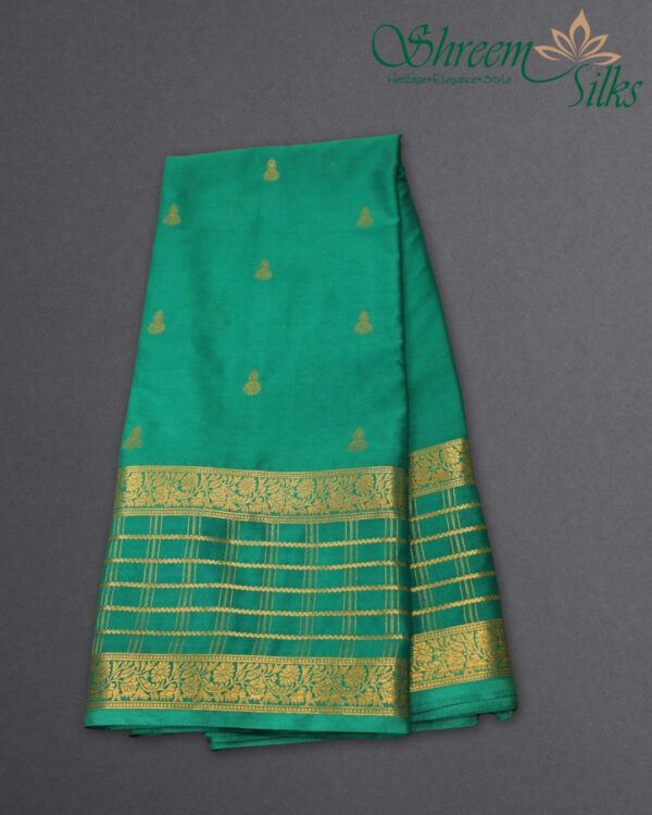 Zari Woven Jhumki Motifs with Chex Border Crepe Saree