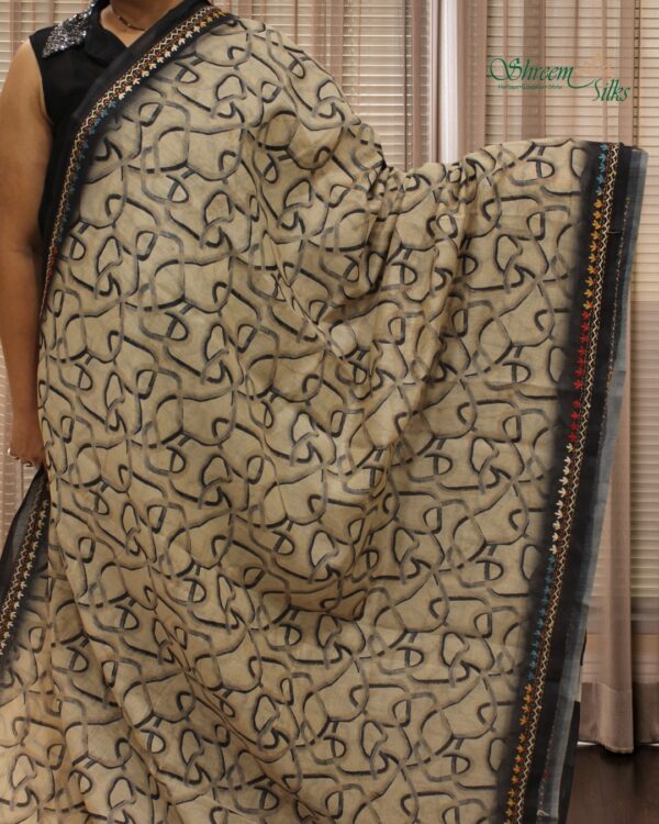 Abstract Prints with Katha work Chanderi Saree - Image 2