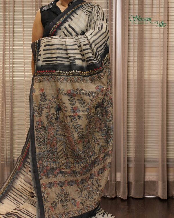 Abstract Prints with Katha work Chanderi Saree - Image 2