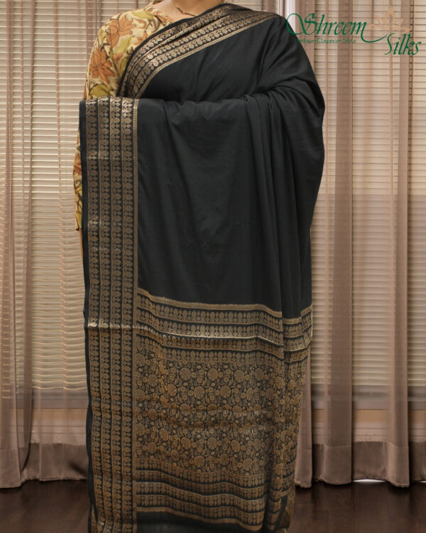 Multiple Lines Floral Border Semi Mysore Crepe Saree - Image 4