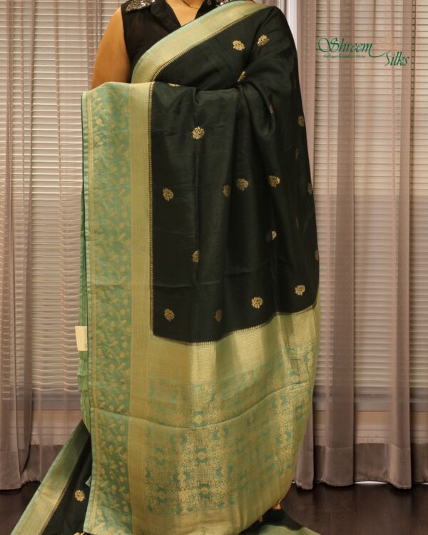 Bottle Green & Teal with Floral Motifs & Jaal Border Katan Saree