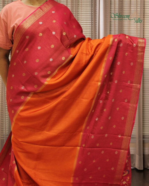 Gold & Silver Zari Woven Motifs & Horizontal Line Raw Mango Silk Saree - Image 5