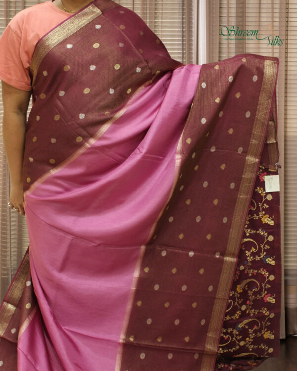 Gold & Silver Zari Woven Motifs & Horizontal Line Raw Mango Silk Saree
