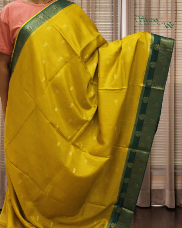 Zari Woven Peacock & Chakra Motifs with Rich Pallu Viscose Dola Silk Saree - Image 4