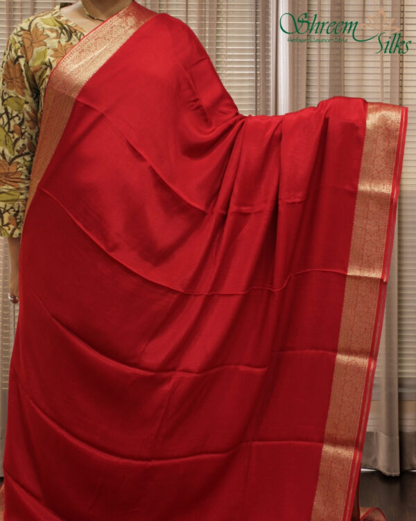 Plain with Rich Border Crepe Saree