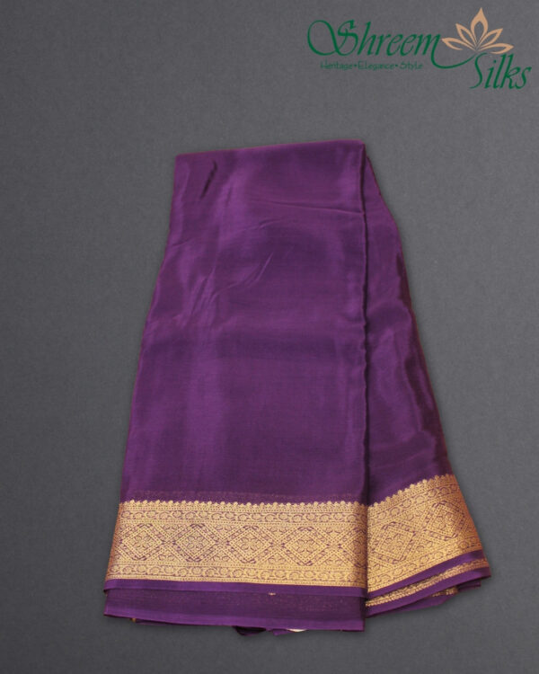 Plain with Rich Border Crepe Saree - Image 4