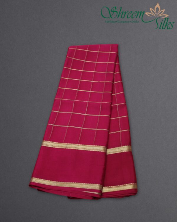 Big Checks with Bentex Border Pure Mysore Crepe Silk Saree - Image 2