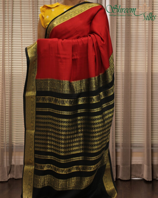 Partly Pallu with Zari Woven Floral Motifs Pure Mysore Crepe Silk Saree - Image 4