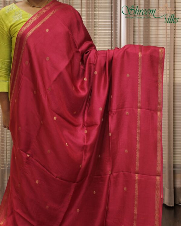 Zari Woven Buttas with Bentex Border Dola Silk Saree