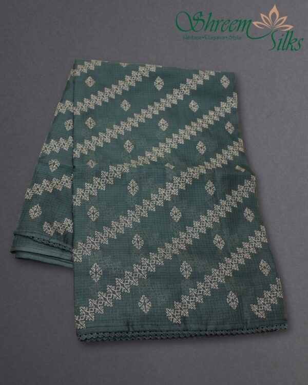 Thread Embroidery Diagonal Lines & Motifs Kota Doria Saree - Image 4