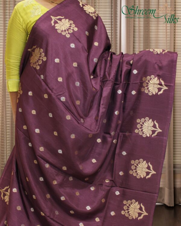 Silver & Zari Woven Floral Motifs Viscose Dola Silk Saree