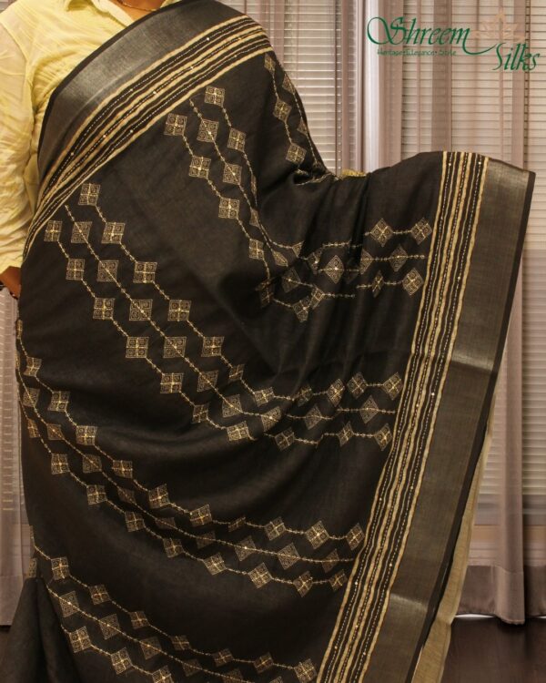 Black with White Kantha work & Tissue Border Linen Saree - Image 2