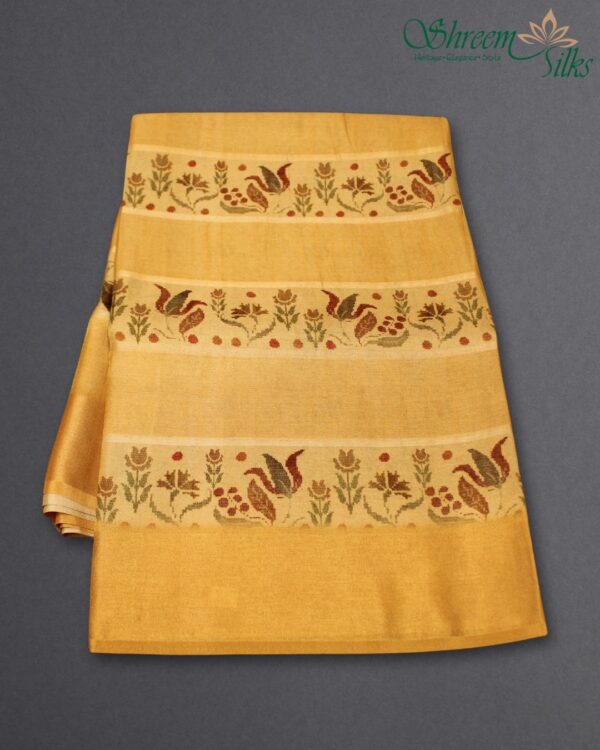 Floral Prints Tissue Georgette Saree - Image 2