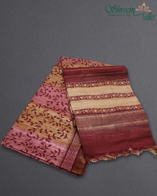 Leaves Block Prints with Temple Border Tussar Saree - Image 4