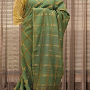 Zari Woven Big Checks with Contrast Blouse Viscose Assam Silk Saree