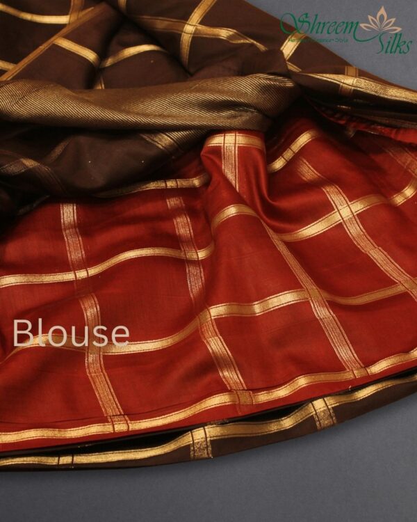 Zari Woven Big Checks with Contrast Blouse Viscose Assam Silk Saree - Image 3