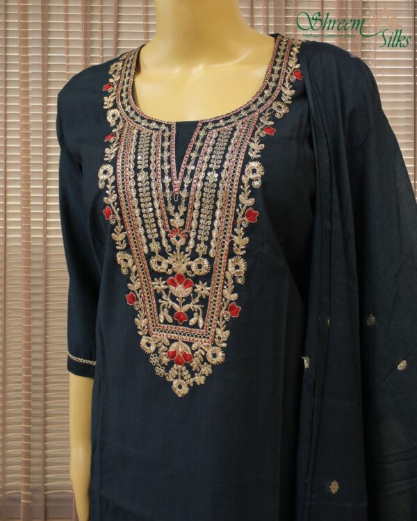 Zari Embrodery on Yok Kurta Set - Blue
