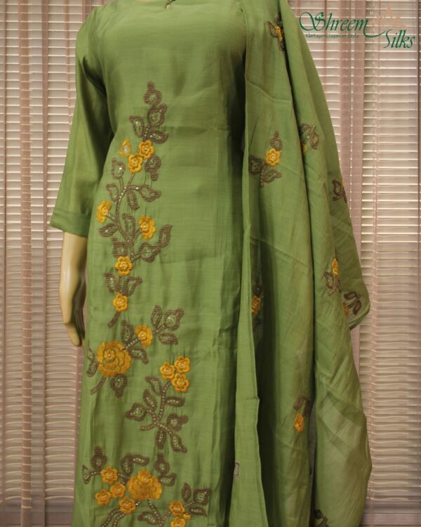 Floral Embroidery with Sequence work Mul Chanderi Kurta Set - Mehendi Green